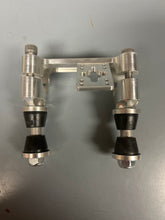 Load image into Gallery viewer, Walsh Anti-Vibe ATV Handlebar Clamp – 1-1/8" – Silver