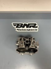 Load image into Gallery viewer, 2005 Yamaha YFZ450 Used CNC Ported Race Cylinder Head – Carb Model