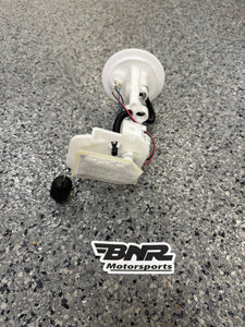 Take out Yamaha Yfz450r Fuel pump