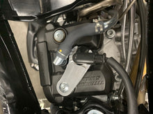 Load image into Gallery viewer, YAMAHA YFZR SPARK PLUG HOLD DOWN