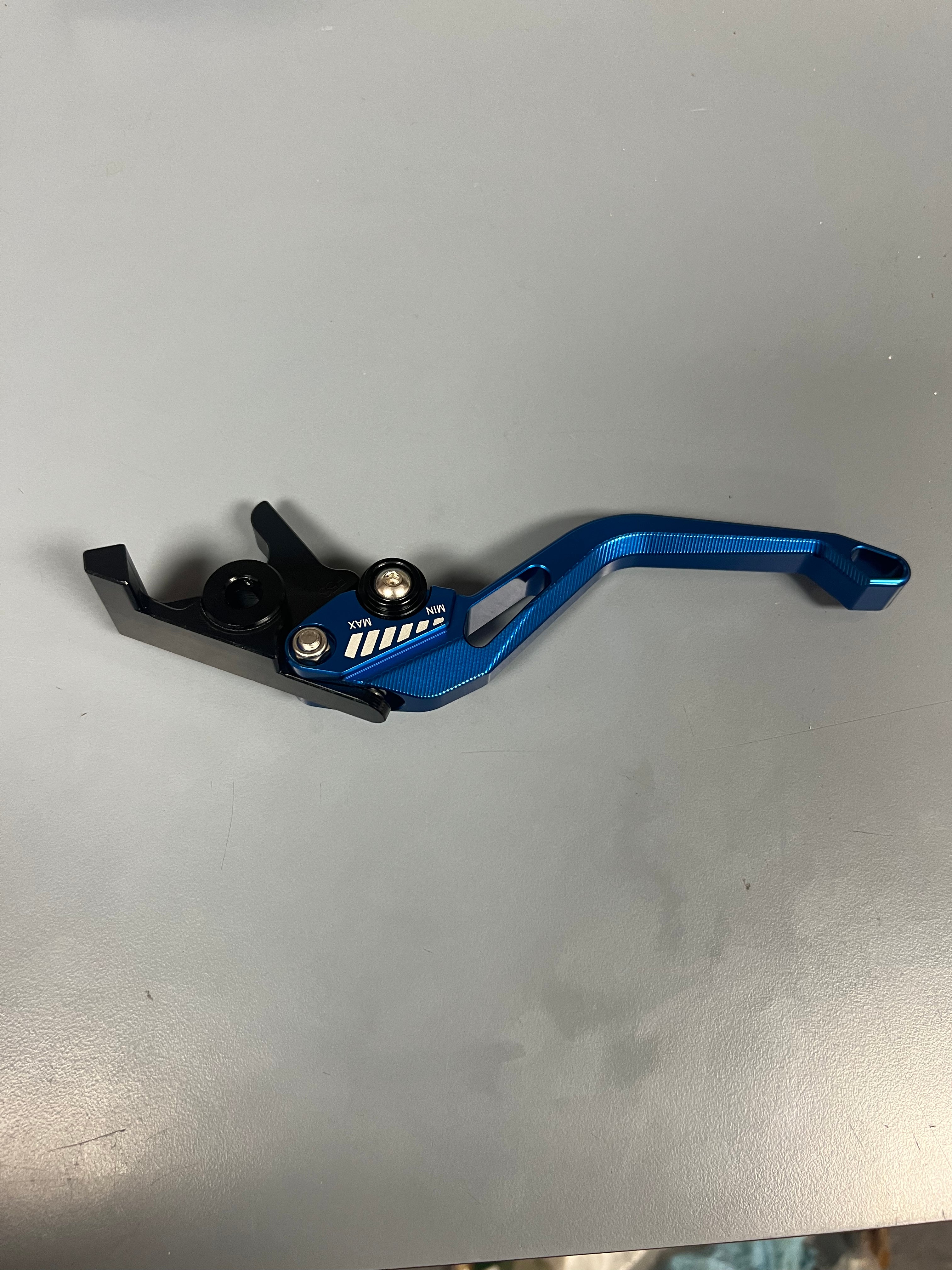 thumbnail image 2 of Front Brake Lever – Right Side – Silver Aluminum – Fits Yamaha TZ250 FZR600R YZF R1 R6S – Includes Screws 2 of 6